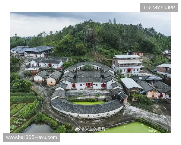 中小俱乐部的破局之道:从梅州客家的转型,看多元化发展与技术创新的融合 中小俱乐部的破局之道:从梅州客家的转型,看多元化发展与技术创新的融合